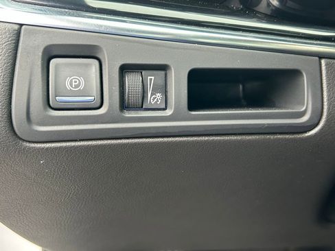Used 2021 Cadillac XT6 Premium Luxury AWD/4WD image 33