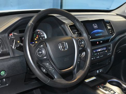 Used 2023 Honda Ridgeline RTL-E image 2