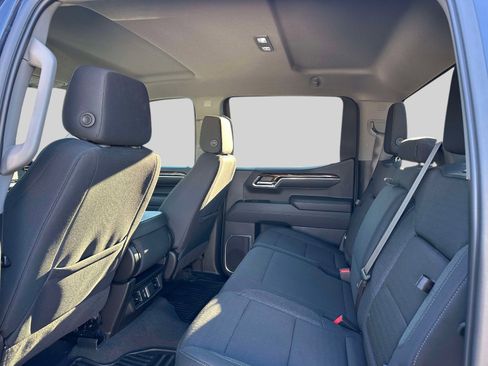 Used 2024 GMC Sierra 1500 Elevation image 11
