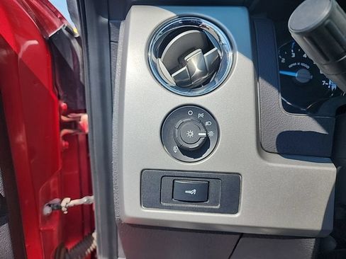 Used 2012 Ford F150 Lariat w/ Lariat Chrome Pkg AWD/4WD image 13