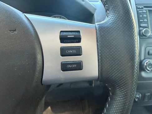 Used 2015 Nissan Xterra PRO-4X AWD/4WD image 16