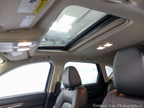 Used 2025 MAZDA CX-5 Carbon Edition image 12