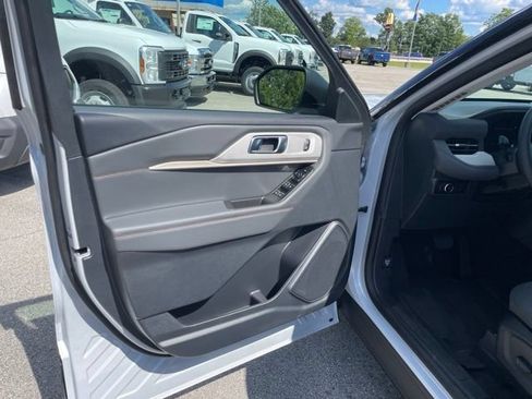 New 2026 Ford Explorer Active w/ Active Comfort Package AWD/4WD image 18