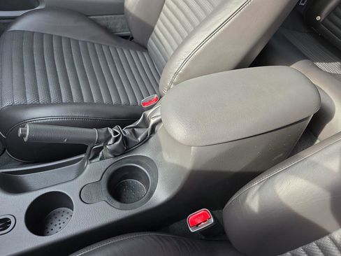 Used 2004 Ford Mustang Mach 1 image 26