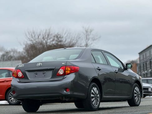 Used 2010 Toyota Corolla LE image 5