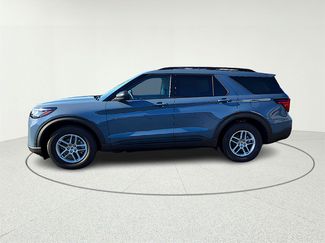 New 2026 Ford Explorer Active video 3