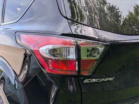 Used 2018 Ford Escape SE AWD/4WD image 11