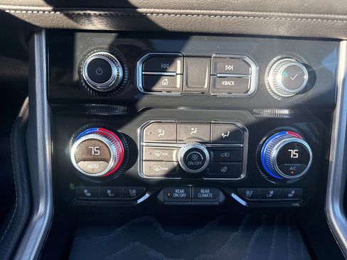 Used 2023 GMC Yukon Denali w/ Denali Reserve Package AWD/4WD image 26