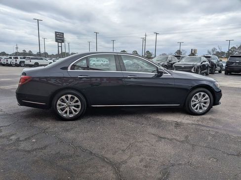Used 2020 Mercedes-Benz E 350 4MATIC Sedan image 6