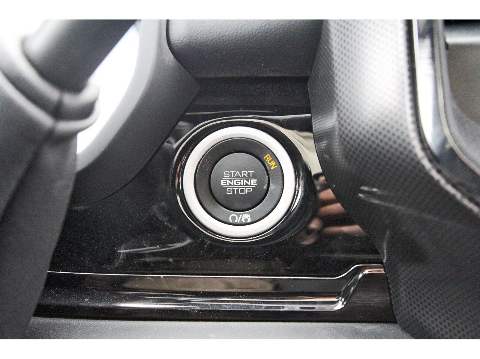 New 2026 RAM 2500 Limited AWD/4WD image 16