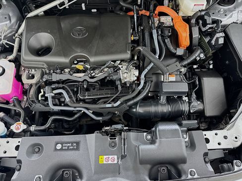 Certified 2025 Toyota RAV4 XLE AWD/4WD image 10