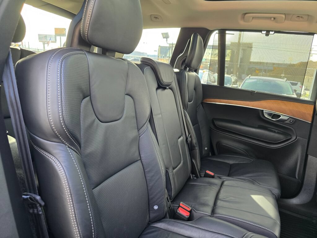 Used 2018 Volvo XC90 T6 Inscription w/ Convenience Package AWD/4WD image 14