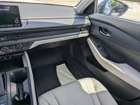 Certified 2025 Honda Accord LX image 17