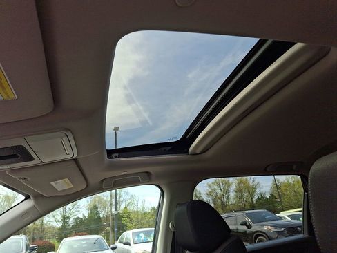 Used 2024 Honda CR-V EX image 14