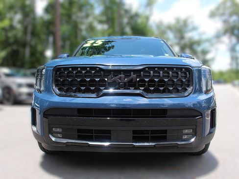 Certified 2025 Kia Telluride SX Prestige X-Line AWD/4WD image 11