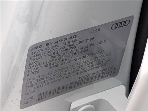 New 2025 Audi Q5 Premium Plus image 17