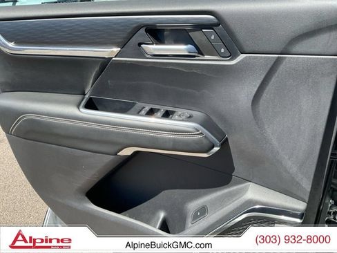 Used 2024 GMC Acadia Elevation AWD/4WD image 19