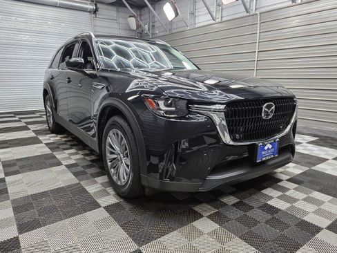 Used 2025 MAZDA CX-90 Plug-In Hybrid w/ Preferred AWD/4WD image 3