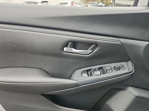 Used 2023 Nissan Sentra SV image 13