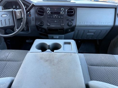 Used 2015 Ford F250 XL w/ XL Value Package image 11