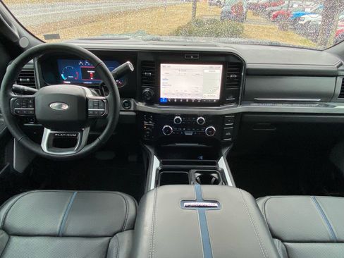 Used 2025 Ford F250 Platinum image 15