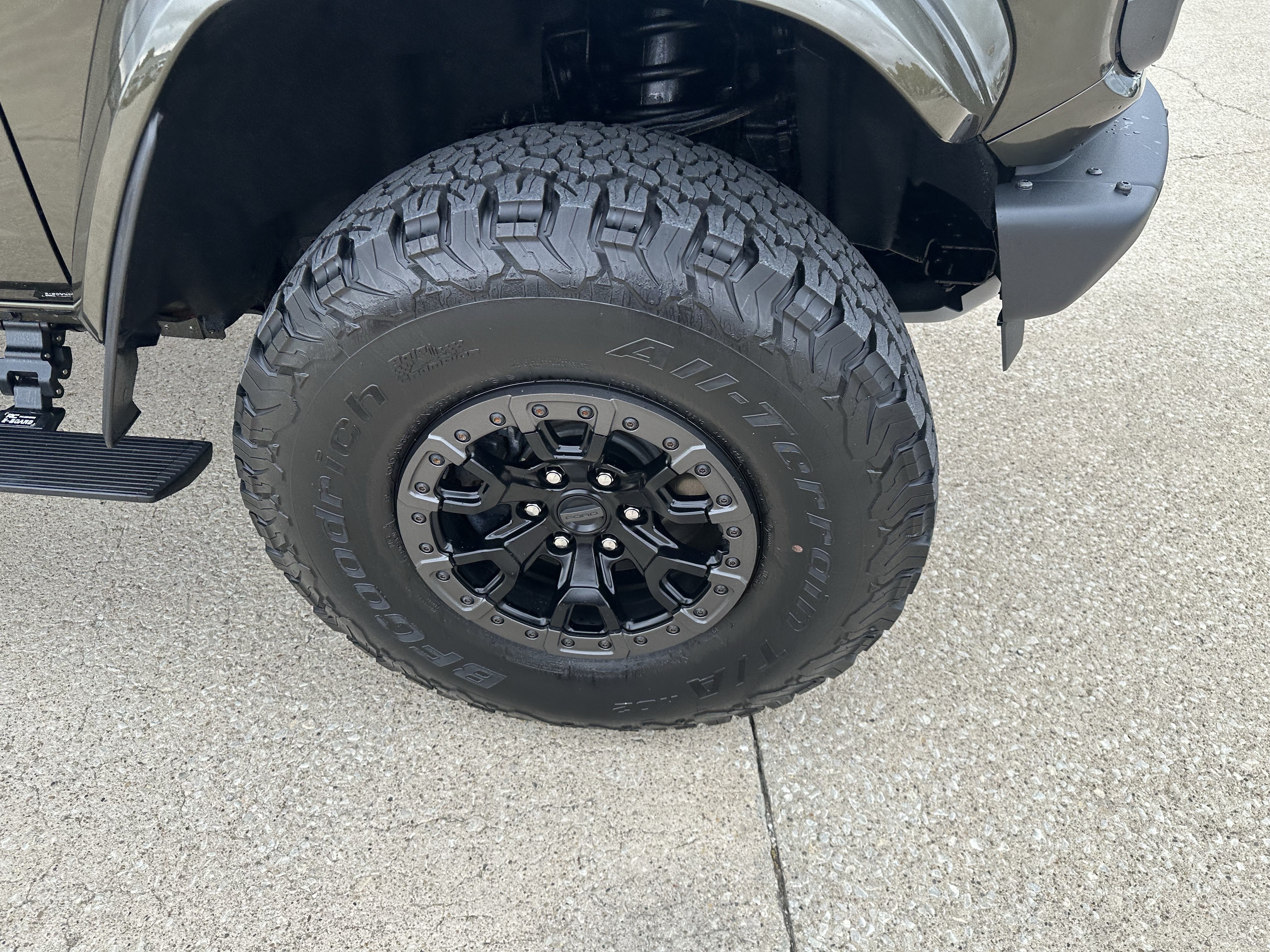 Used 2024 Ford Bronco Raptor AWD/4WD image 2