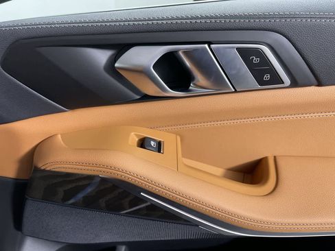 Used 2022 BMW X5 xDrive40i w/ Premium Package image 17