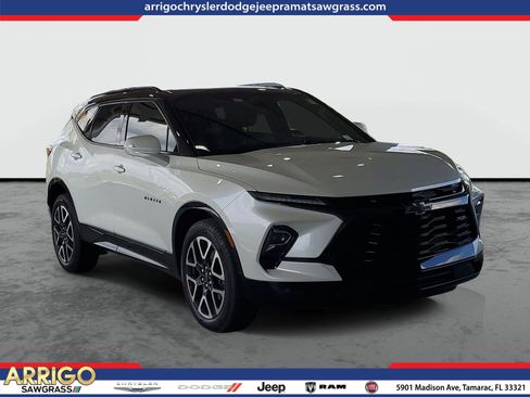 Used 2024 Chevrolet Blazer RS w/ Driver Confidence II Package FWD image 1