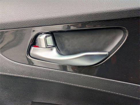 Used 2023 Kia Forte GT-Line image 11