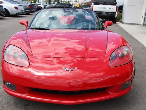 Used 2006 Chevrolet Corvette Convertible w/ Preferred Equipment Group image 10