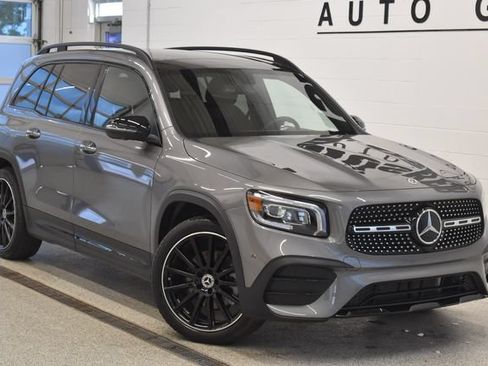 Used 2023 Mercedes-Benz GLB 250 4MATIC image 1