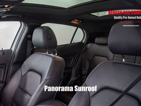 Used 2018 Mercedes-Benz GLA 250 4MATIC image 32