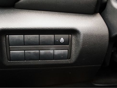 Used 2024 Nissan Kicks SR w/ SR Premium Package FWD image 27