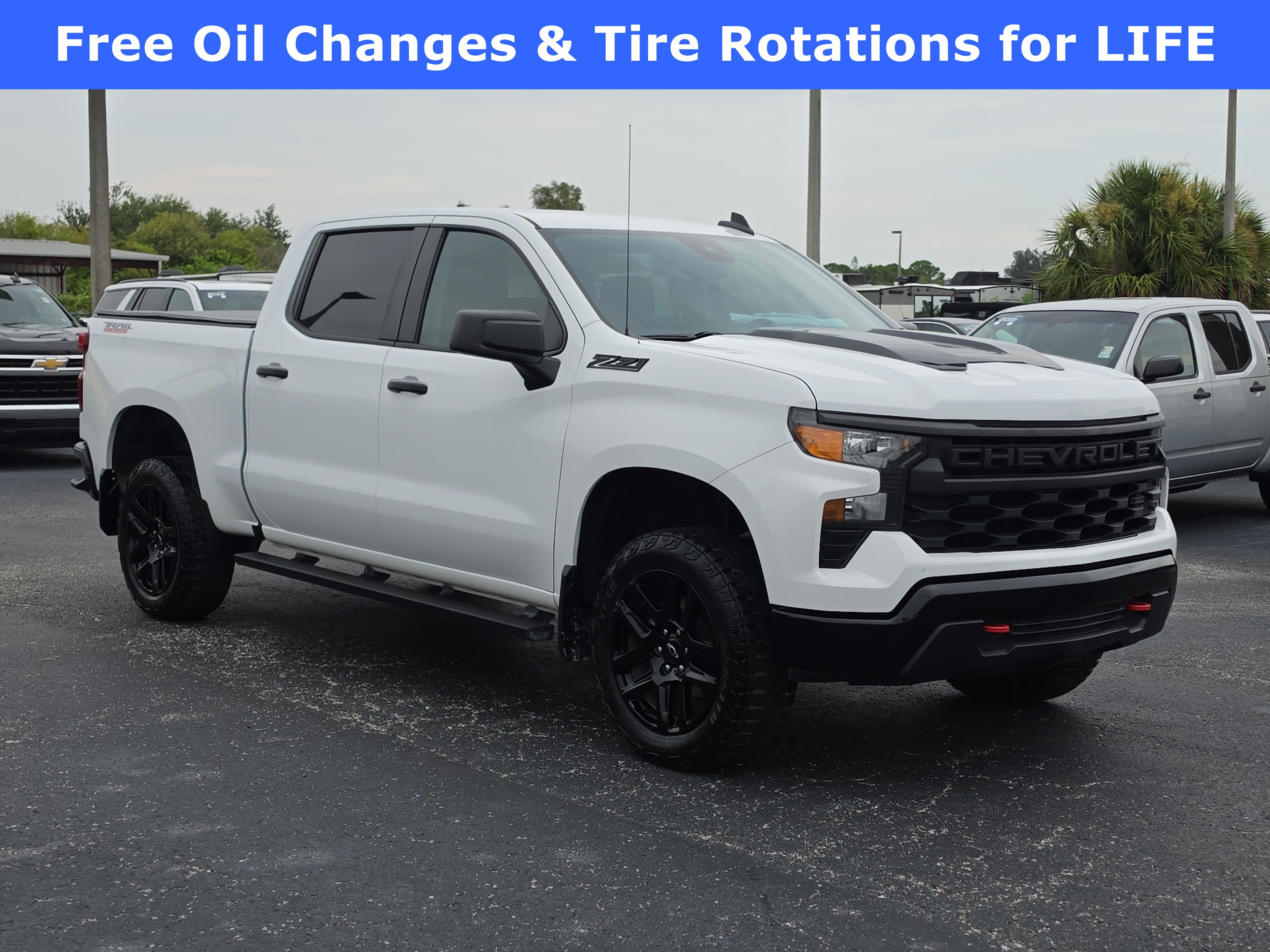 Used 2023 Chevrolet Silverado 1500 Custom Trail Boss w/ LPO, Dark Essentials Package AWD/4WD image 1