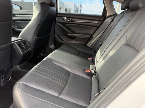 Used 2021 Honda Accord Touring image 25