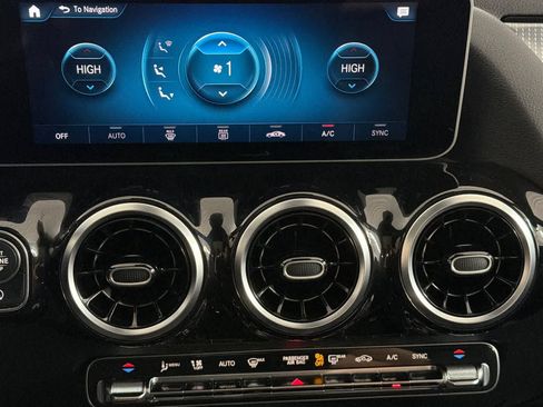 Used 2021 Mercedes-Benz GLA 250 image 21