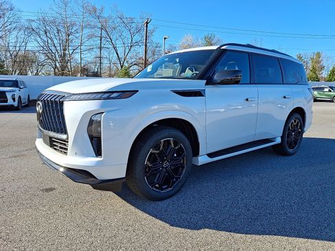 New 2026 INFINITI QX80 4WD image 2