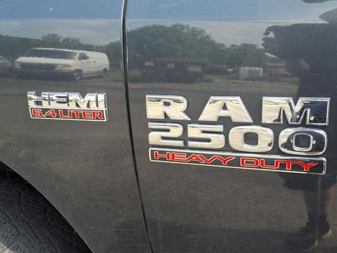 Used 2015 RAM 2500 Tradesman w/ Chrome Appearance Group AWD/4WD image 6