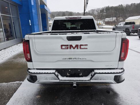 Used 2024 GMC Sierra 1500 SLT image 8