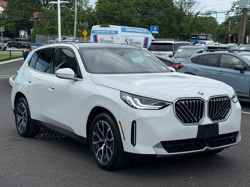 Used 2026 BMW X3 xDrive30i w/ Convenience Package AWD/4WD image 3