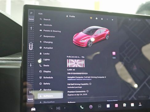 Used 2025 Tesla Model S Plaid image 27