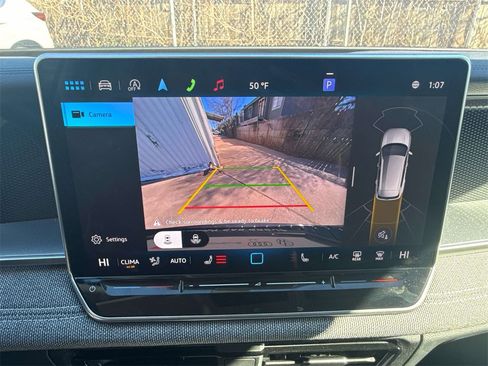 Used 2025 Volkswagen Tiguan S image 25