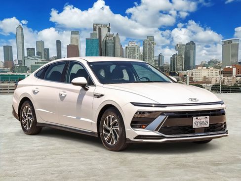 Used 2026 Hyundai Sonata Blue FWD image 3
