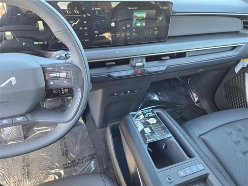 New 2026 Kia EV9 Wind image 20