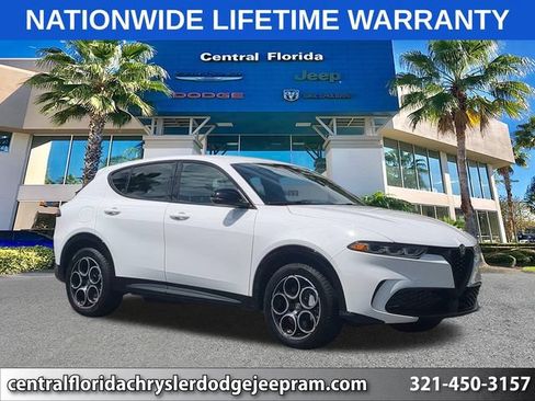 Used 2025 Alfa Romeo Tonale w/ Premium Package AWD/4WD image 1