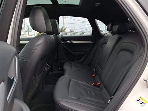 Used 2018 Audi Q3 2.0T Premium Plus w/ Premium Plus Package image 17