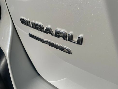 Used 2023 Subaru Outback Limited AWD/4WD image 11