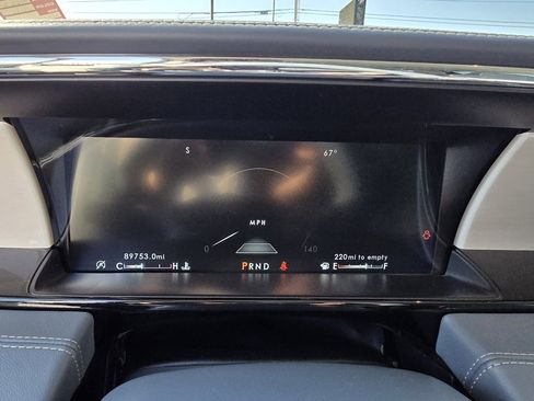 Used 2020 Lincoln Navigator Black Label w/ Cargo Convenience Package image 15