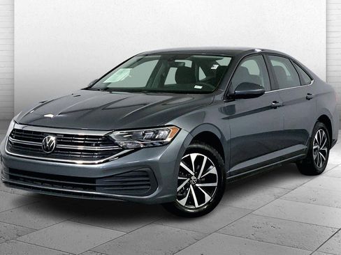 Used 2023 Volkswagen Jetta S image 12