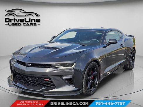 Used 2018 Chevrolet Camaro SS RWD image 5